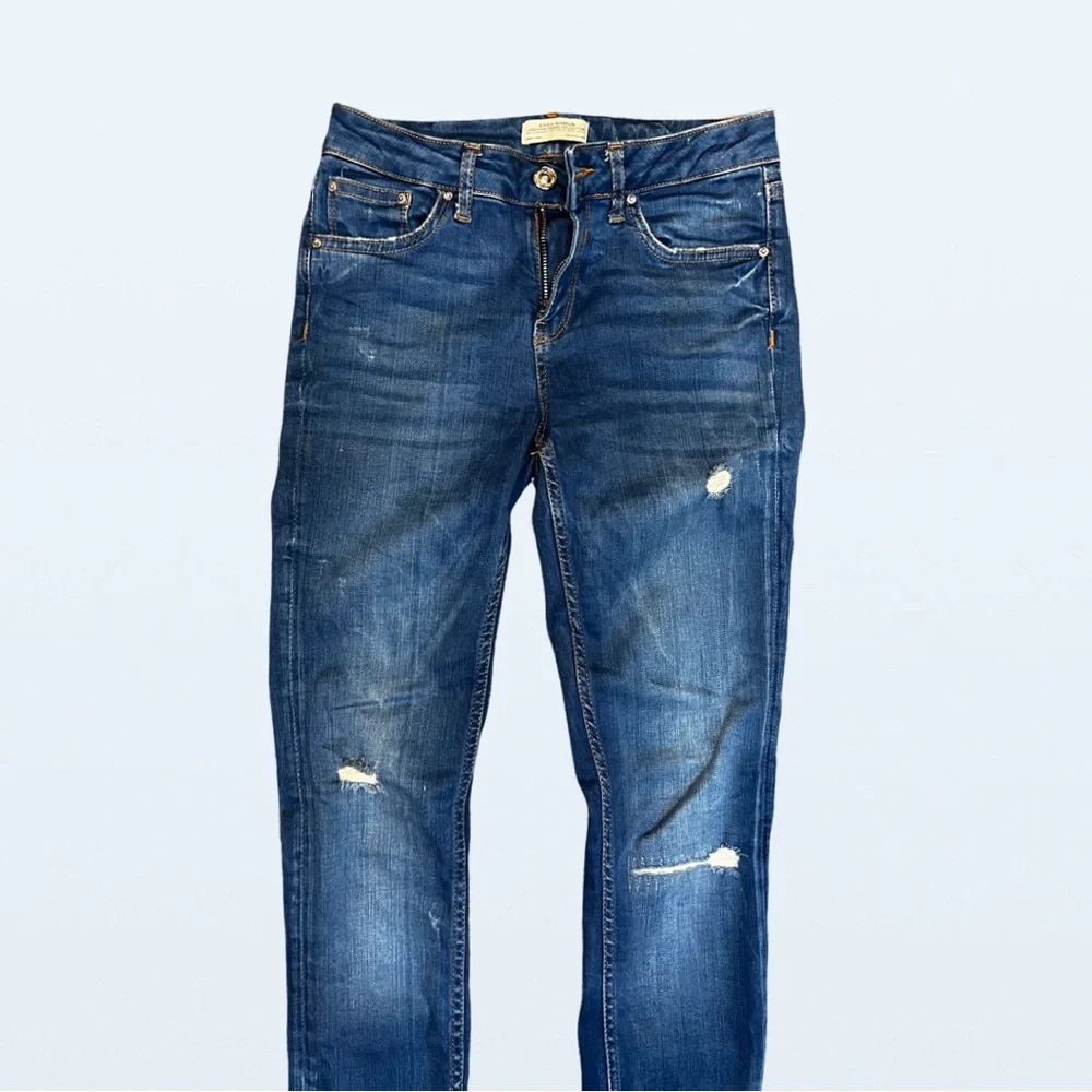 Zara Premium Denim Collection Medium Wash Midrise Jeans, Women’s Size 4 - Picture 2 of 6